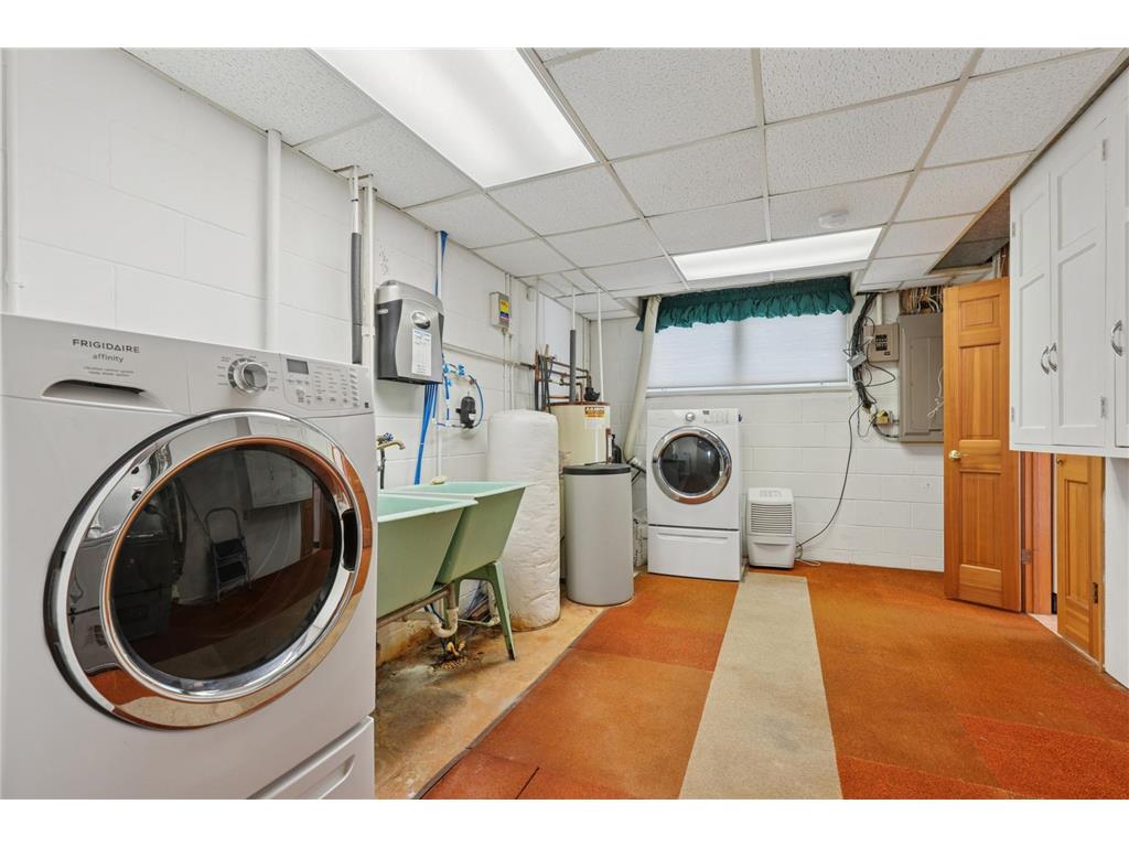 8190 Hill Trail N Lake Elmo MN 55042 - Demontreville 6768898 image46