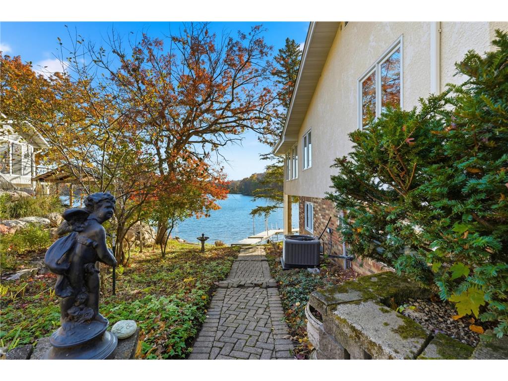 8190 Hill Trail N Lake Elmo MN 55042 - Demontreville 6768898 image6