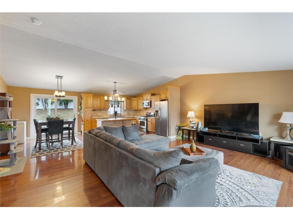 8196 Custers Trail Inver Grove Heights MN 55076 7037335 image3