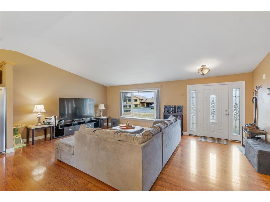 8196 Custers Trail Inver Grove Heights MN 55076 7037335 image8