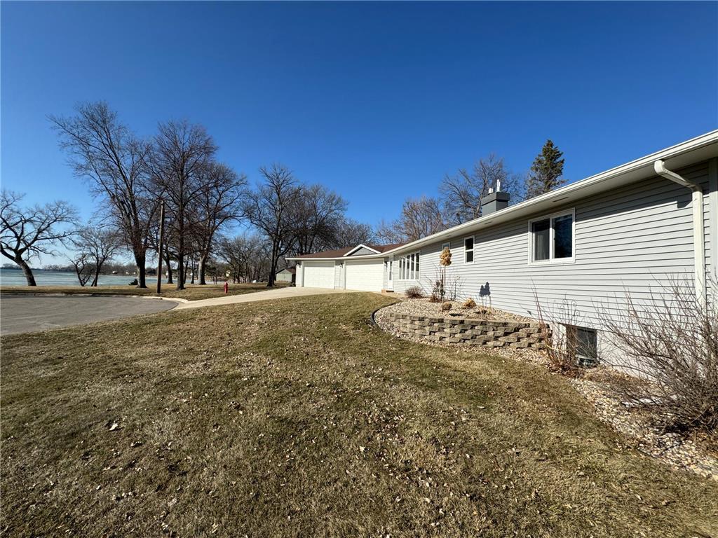 82 Lakeview Drive Cottonwood MN 56229 - Cottonwood 6496714 image1