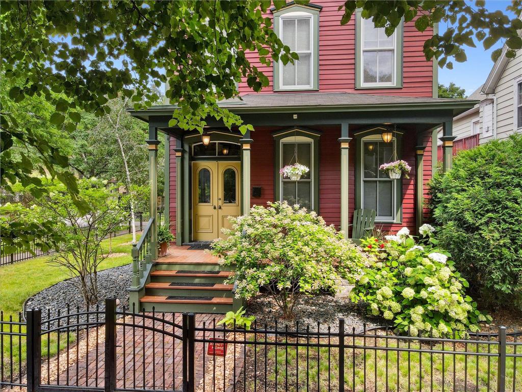 82 Leech Street Saint Paul MN 55102 6573806 image1