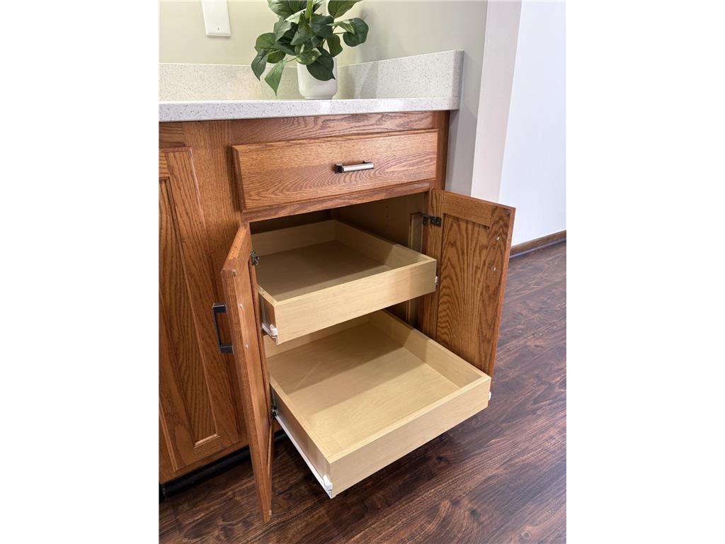 82 Walden Street Burnsville MN 55337 7008809 image10