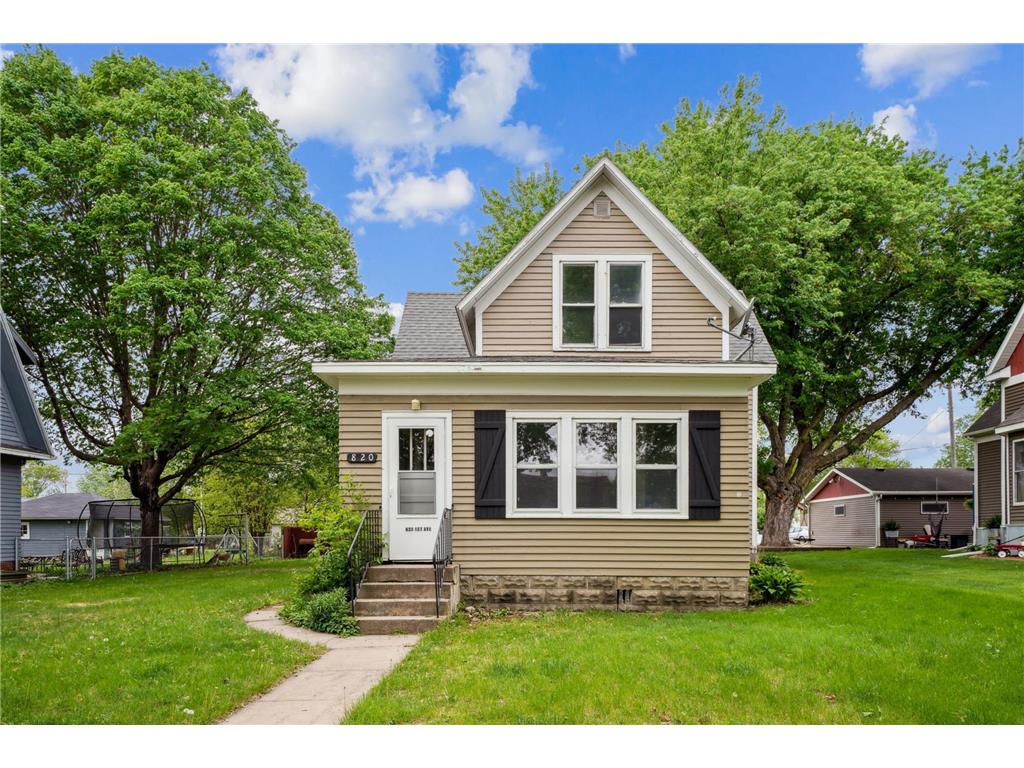 820 1st Avenue Gibbon MN 55335 6717093 image1