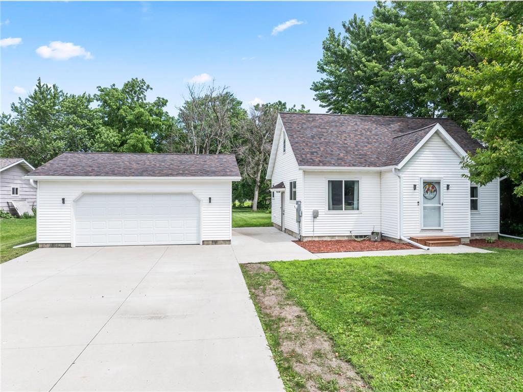 820 1st Street NE Dodge Center MN 55927 6748241 image1
