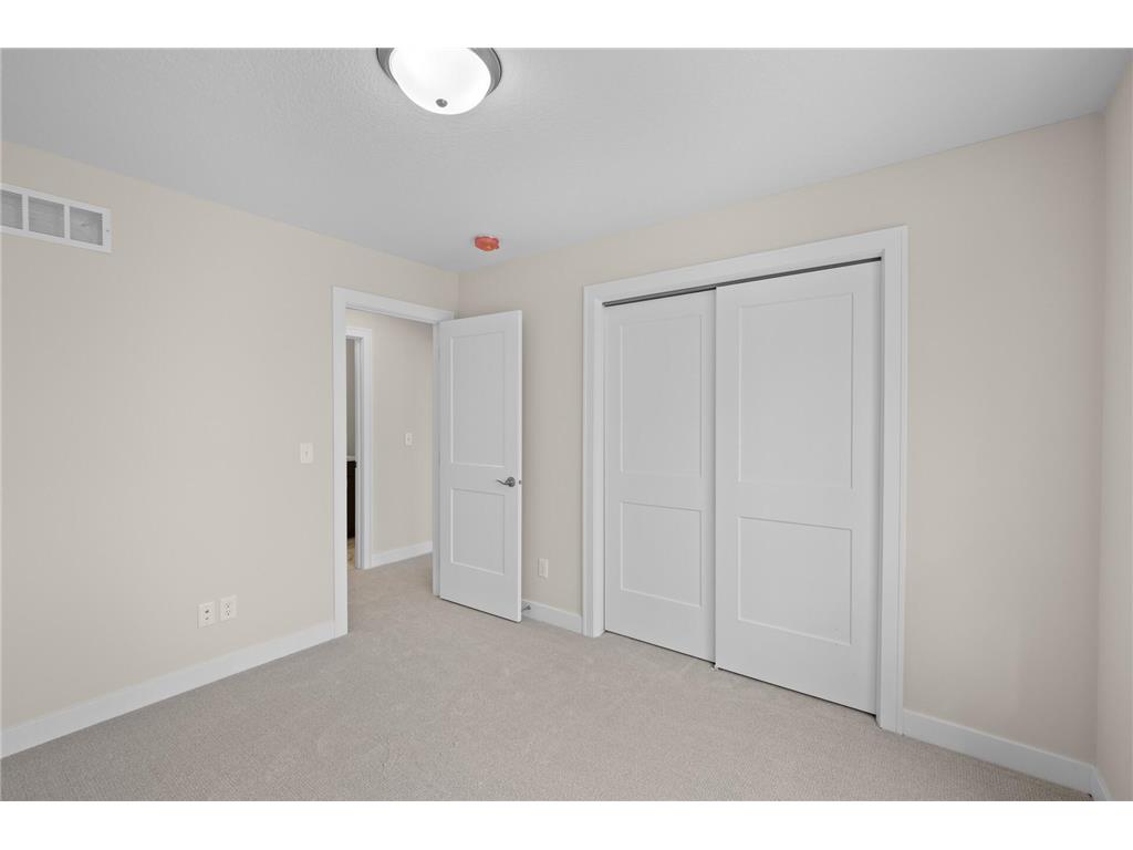 820 26th Avenue NE Minneapolis MN 55418 7026153 image13