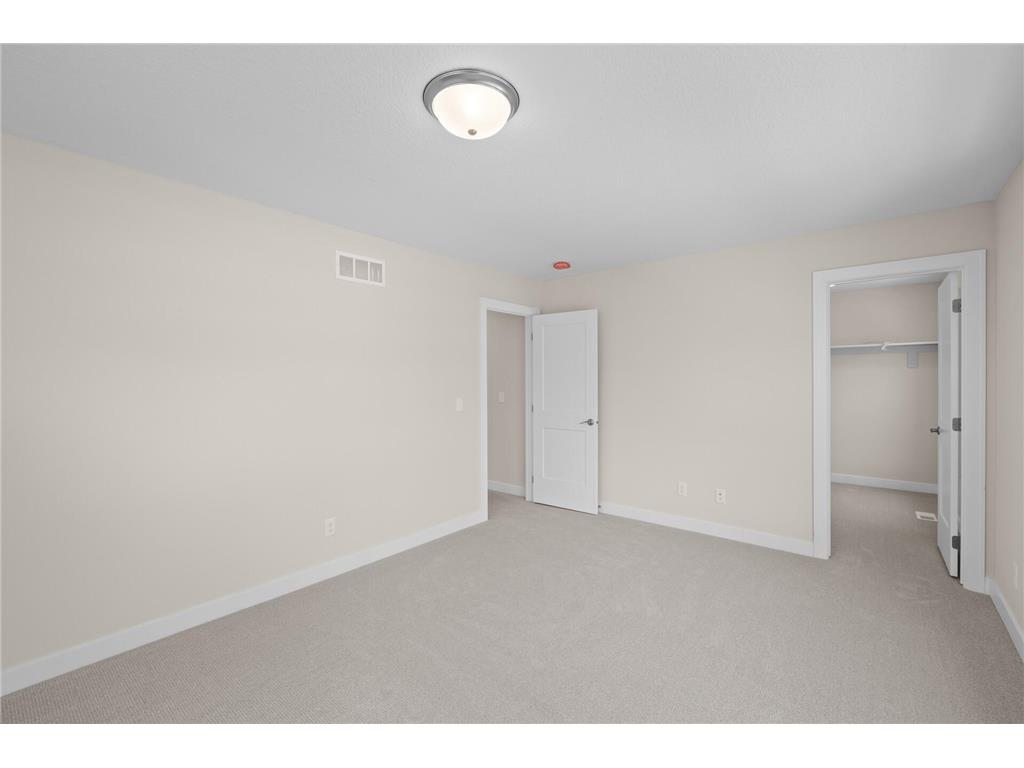 820 26th Avenue NE Minneapolis MN 55418 7026153 image17