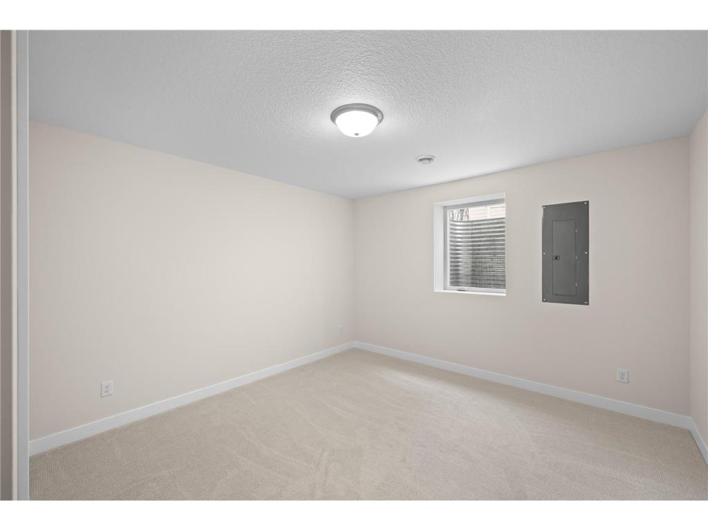 820 26th Avenue NE Minneapolis MN 55418 7026153 image19