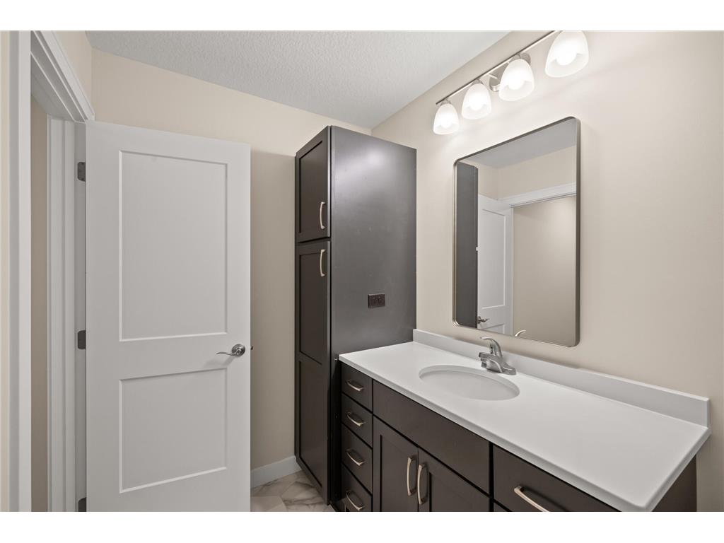 820 26th Avenue NE Minneapolis MN 55418 7026153 image22