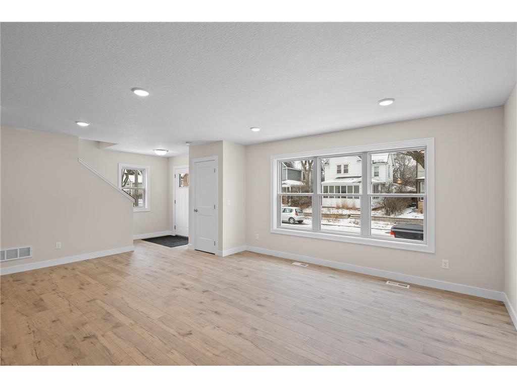 820 26th Avenue NE Minneapolis MN 55418 7026153 image7