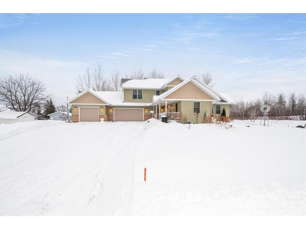 820 28th Avenue E Superior Twp WI 54880 6327048 image1