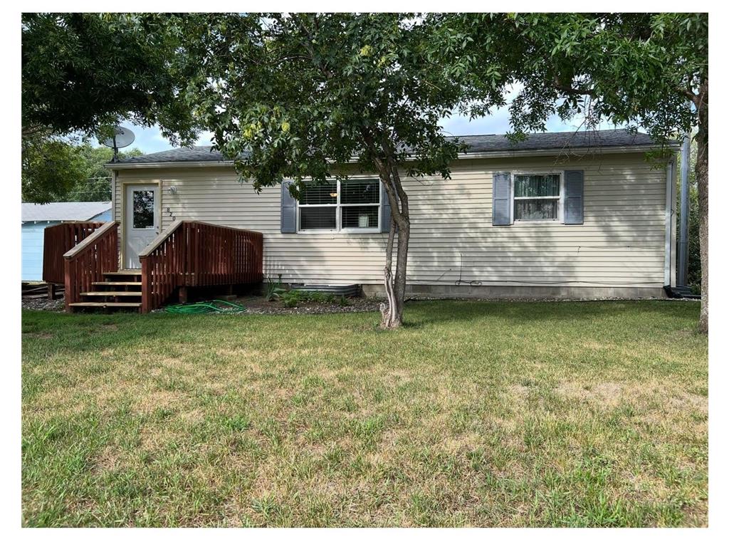 820 2nd Street SW Perham MN 56573 7079858 image1
