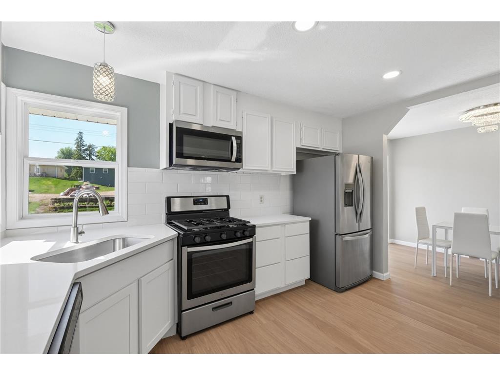 820 7th Avenue E Shakopee MN 55379 7057628 image3