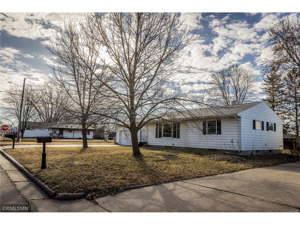 820 Elm Street Baldwin WI 54002 6505182 image1