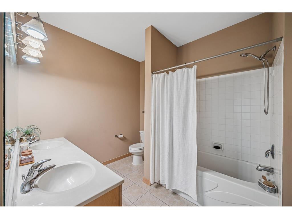 820 Emerald Street #110 Saint Paul MN 55114 7046207 image15