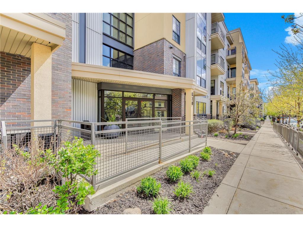 820 Emerald Street #111 Saint Paul MN 55114 7058330 image2