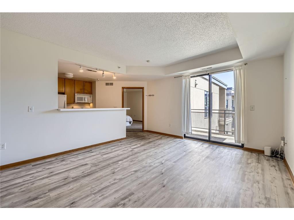 820 Emerald Street #402 Saint Paul MN 55114 7071510 image4