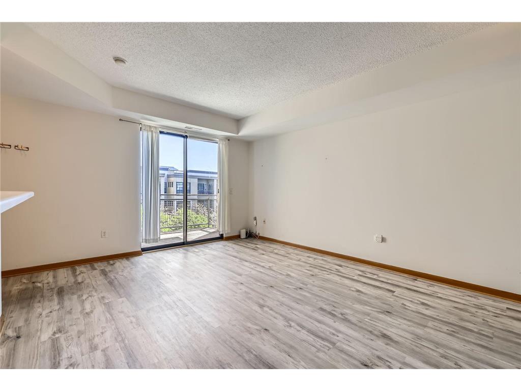 820 Emerald Street #402 Saint Paul MN 55114 7071510 image5