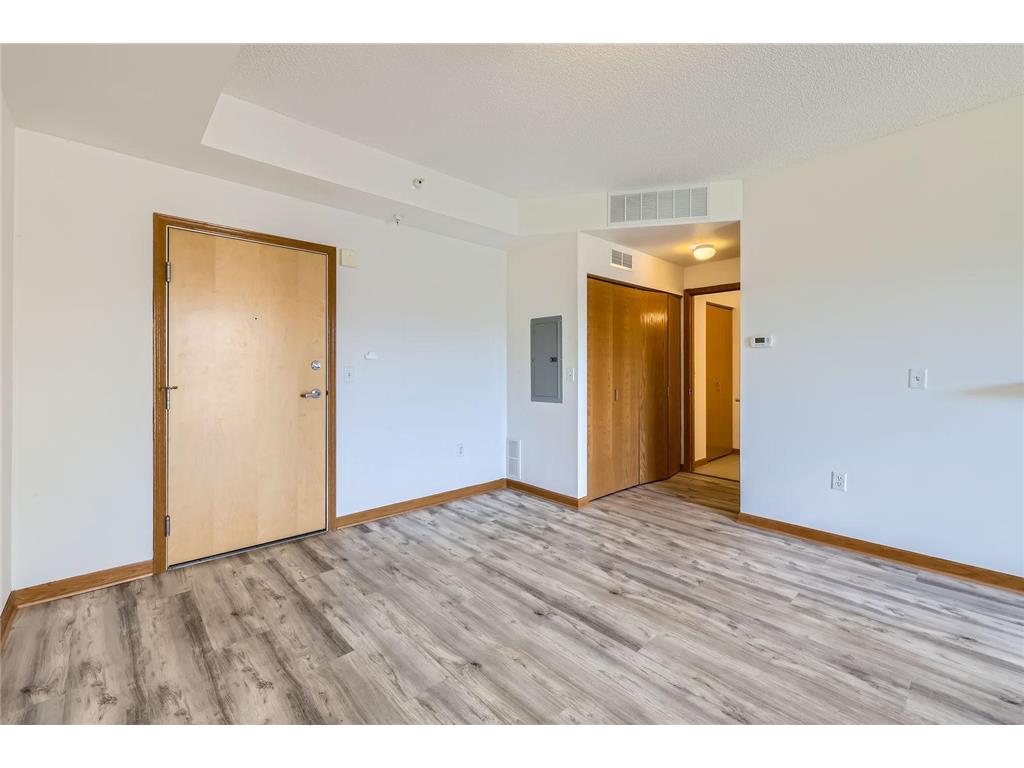 820 Emerald Street #402 Saint Paul MN 55114 7071510 image6