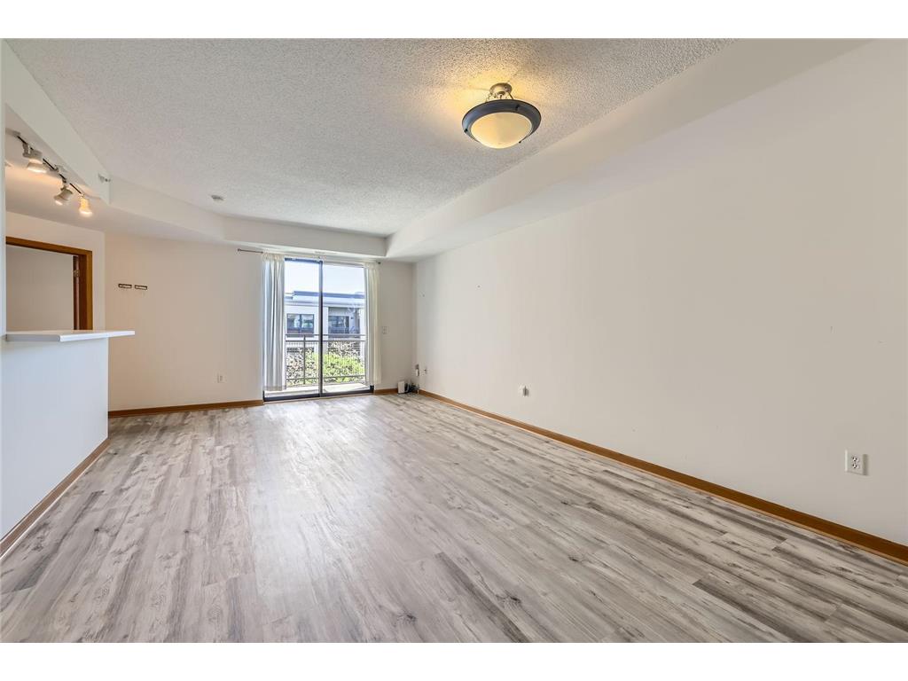 820 Emerald Street #402 Saint Paul MN 55114 7071510 image8