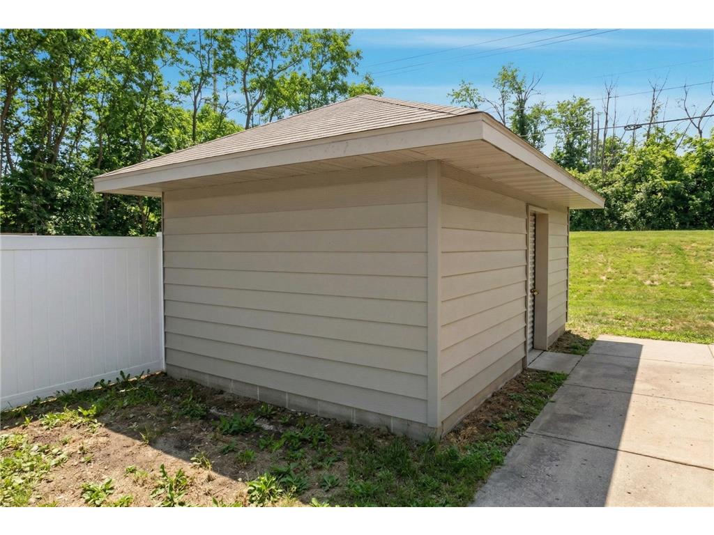 820 Howe Avenue #Suite 101 Mora MN 55051 7016097 image6