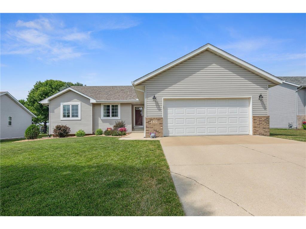 820 Lee Street NE Owatonna Twp MN 55060 6394001 image1
