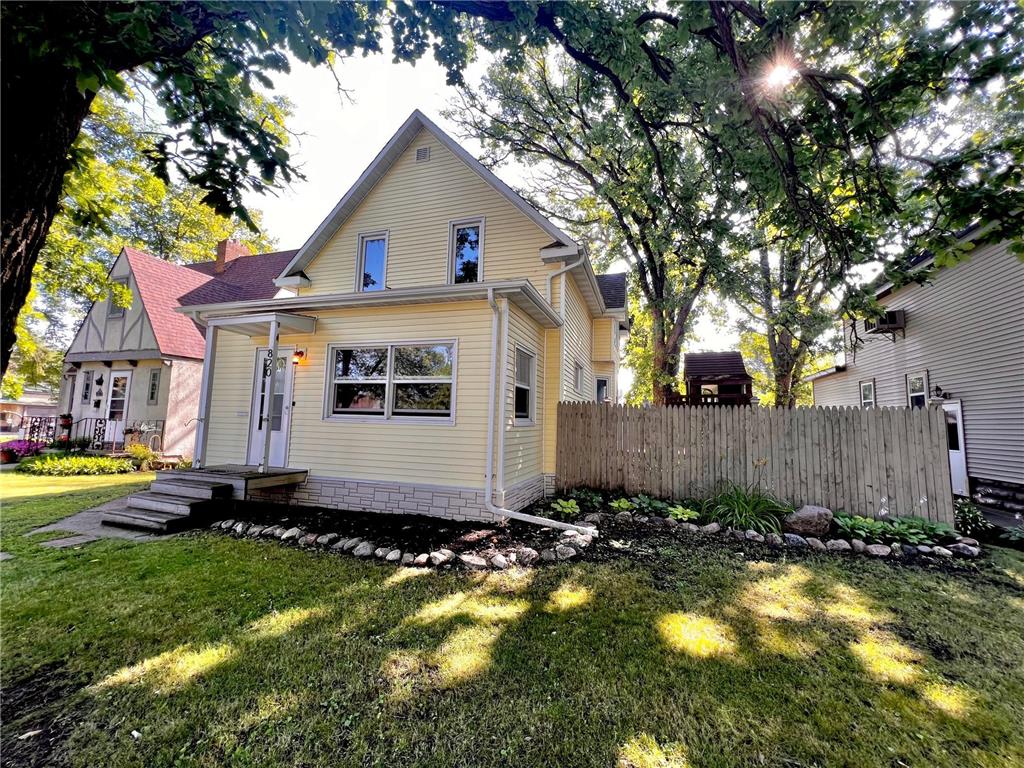 820 Main Avenue N Thief River Falls MN 56701 6578651 image1