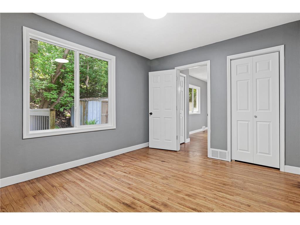 820 Point Douglas Road S Saint Paul MN 55119 - Pigs Eye 7076125 image8