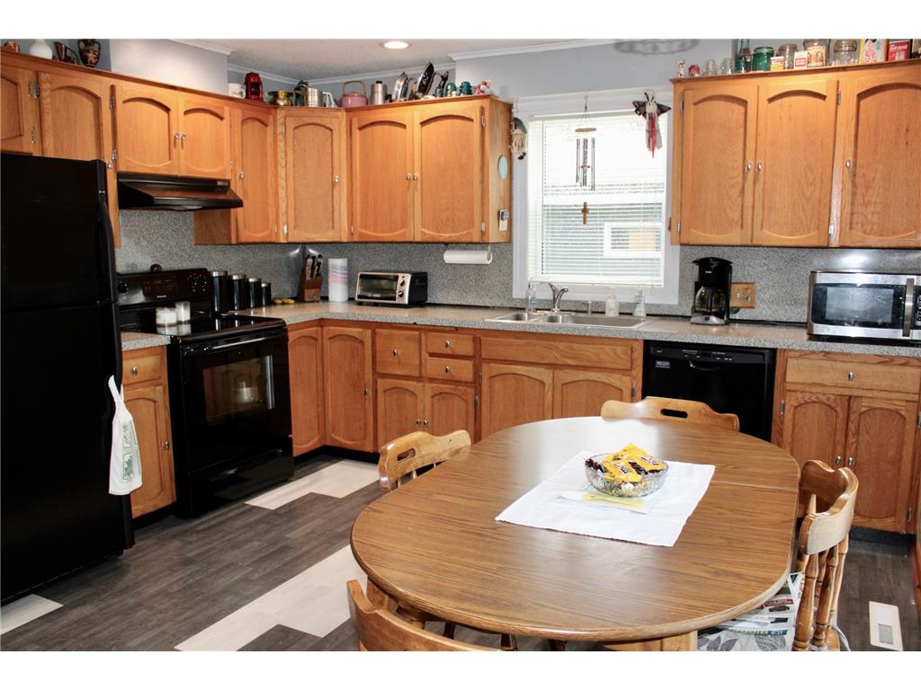 820 Tindolph Avenue S Thief River Falls MN 56701 6811041 image10