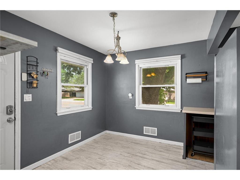 8200 16th Avenue S Bloomington MN 55425 7045141 image9