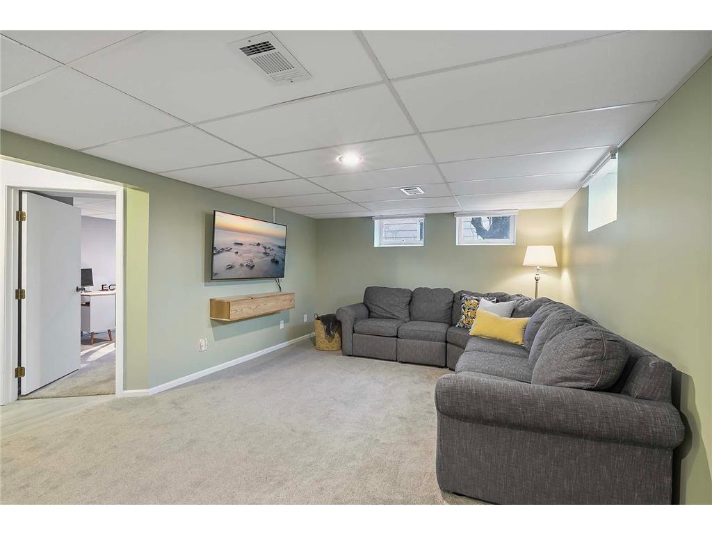 8200 Beard Road, Bloomington, MN, 55431 MLS 6510032 Edina Realty