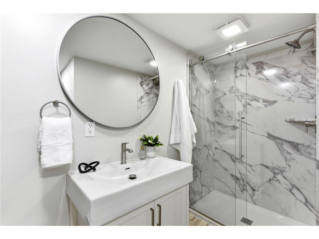 8200 Clinton Avenue S Bloomington MN 55420 7110748 image11