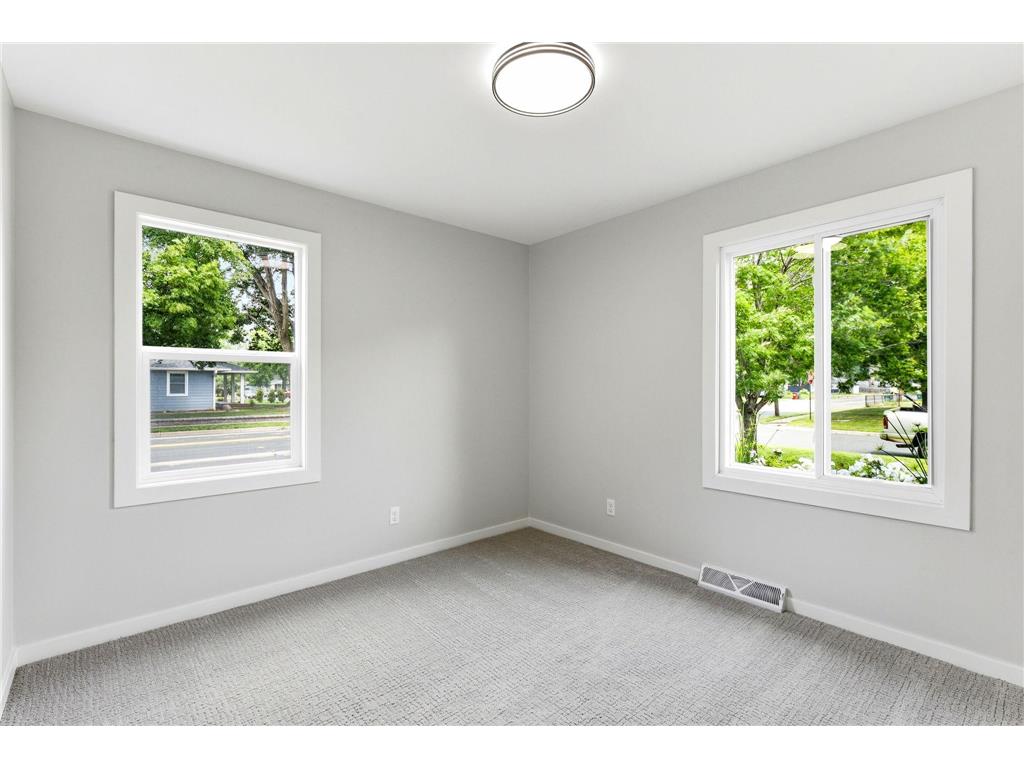 8200 Clinton Avenue S Bloomington MN 55420 7110748 image15
