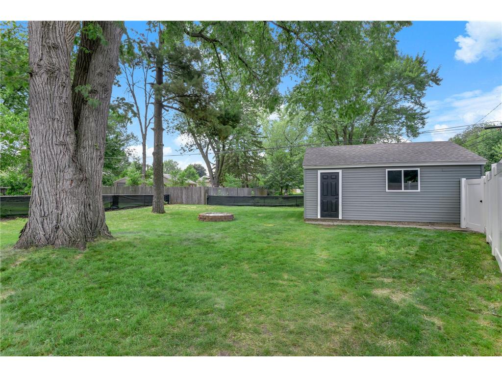 8200 Clinton Avenue S Bloomington MN 55420 7110748 image28