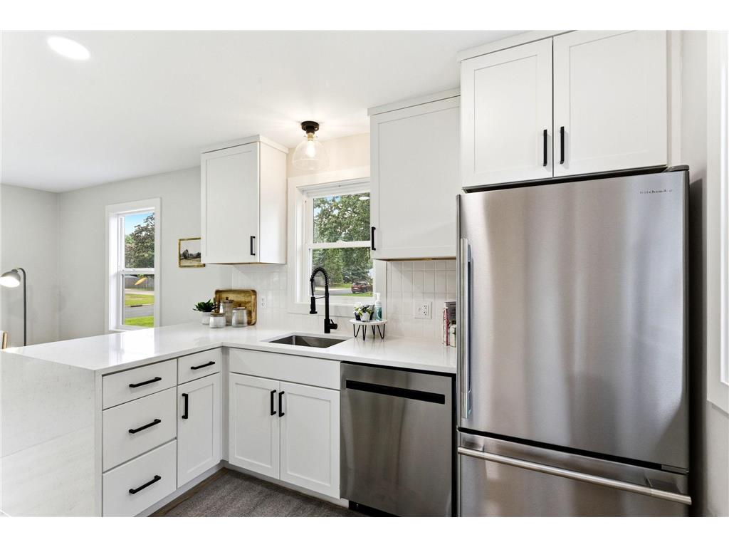 8200 Clinton Avenue S Bloomington MN 55420 7110748 image9