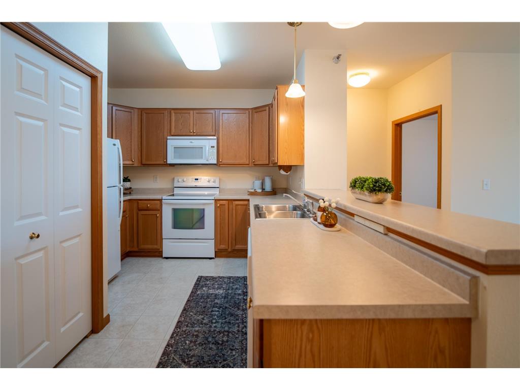 8200 W 33rd Street #208 Saint Louis Park MN 55426 6804216 image1
