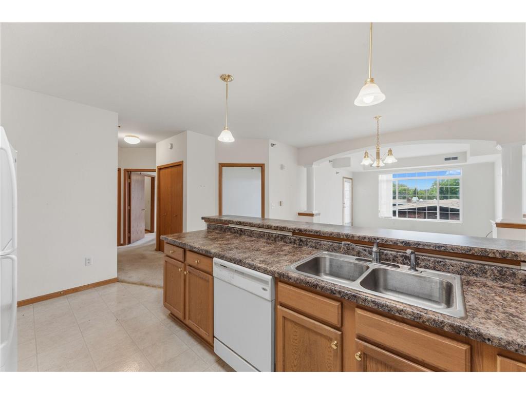 8200 W 33rd Street #302 Saint Louis Park MN 55426 7074174 image10