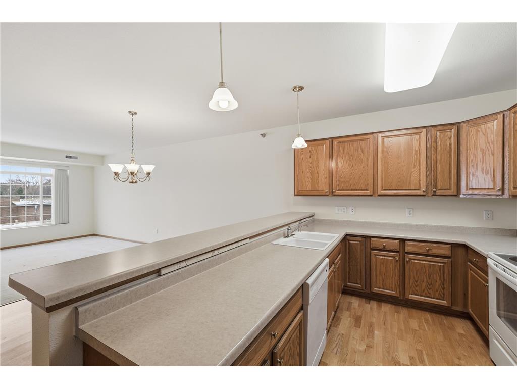 8200 W 33rd Street #310 Saint Louis Park MN 55426 6815962 image3