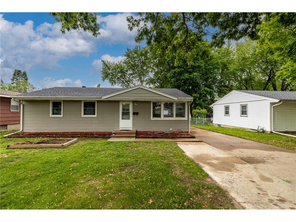 8201 32nd Place N Crystal MN 55427 6729964 image1