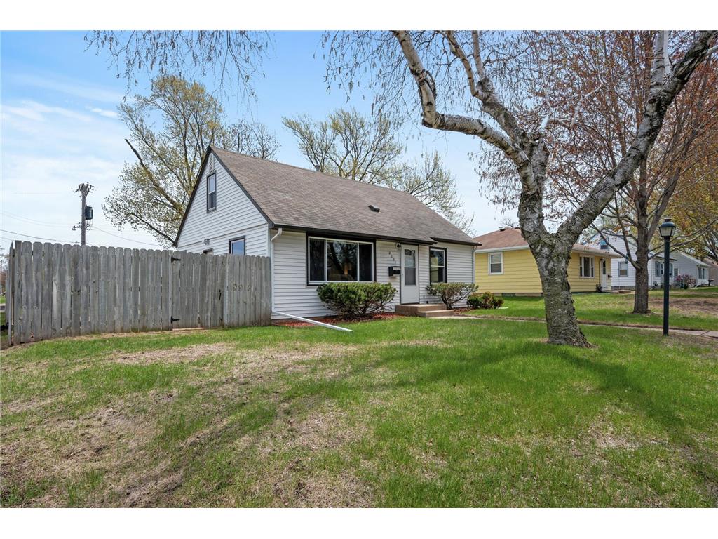 8201 Harriet Avenue S Bloomington MN 55420 6361254 image1