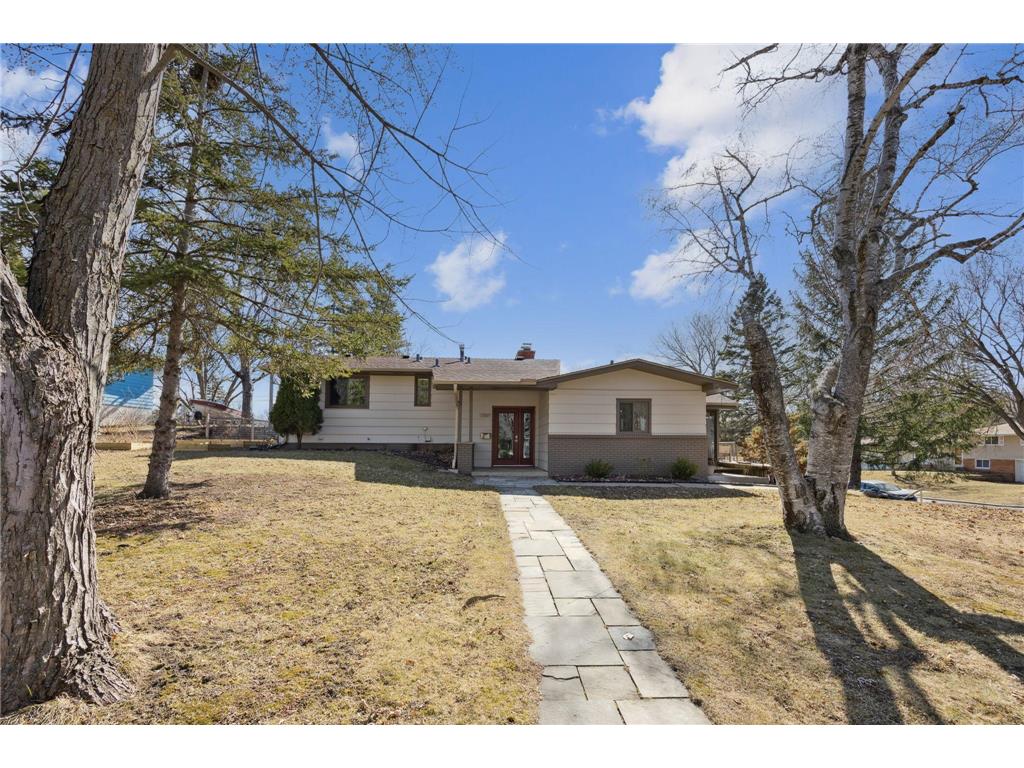 8201 Julianne Terrace Golden Valley MN 55427 6495140 image1