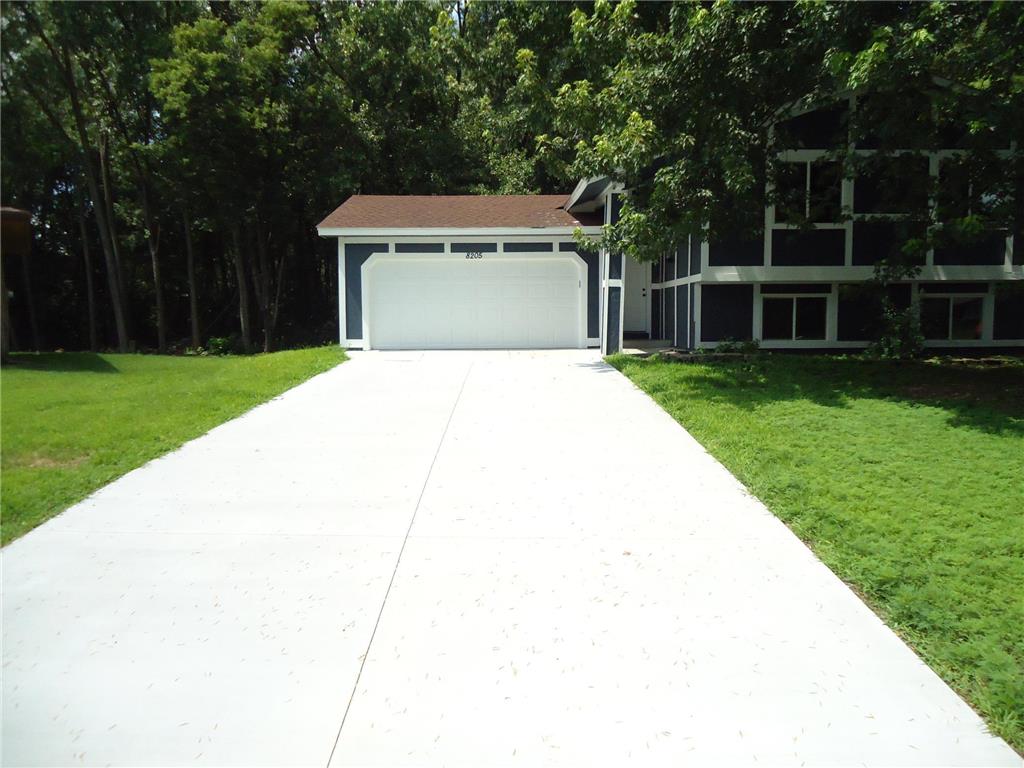 8205 Queen Avenue N Brooklyn Park MN 55444 6760507 image1