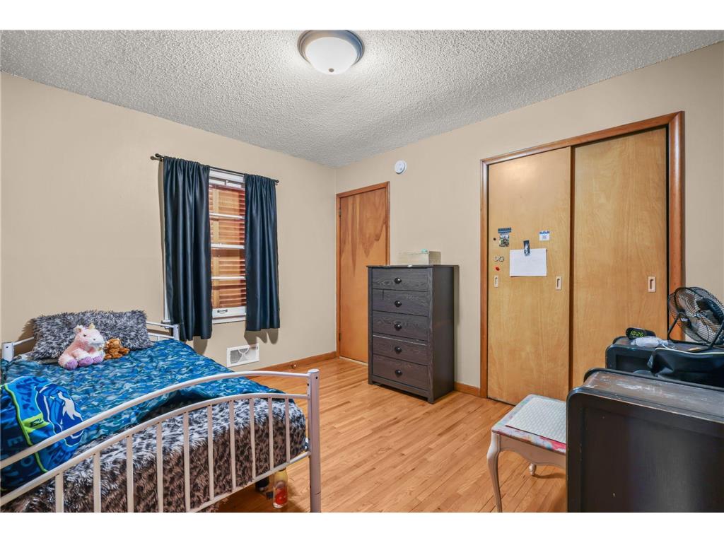 8206 Aldrich Avenue S Bloomington MN 55420 7048852 image10