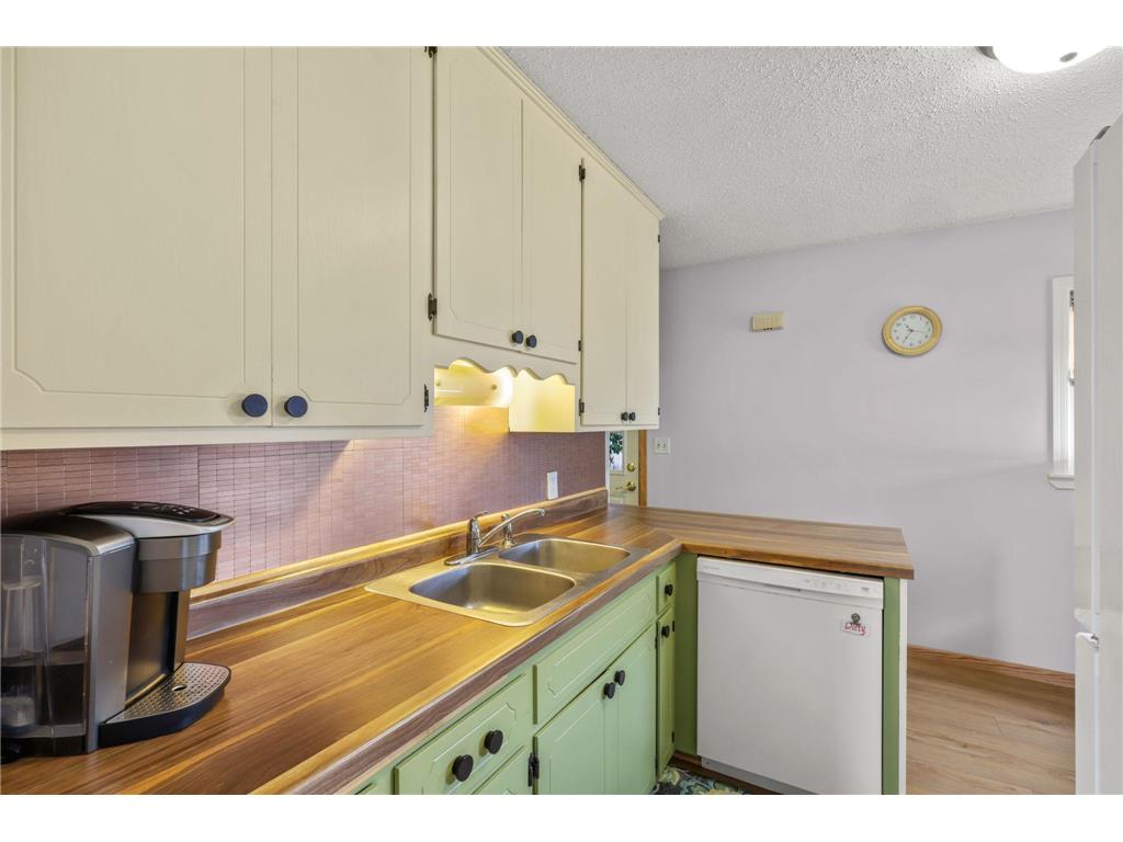 8206 Aldrich Avenue S Bloomington MN 55420 7048852 image5