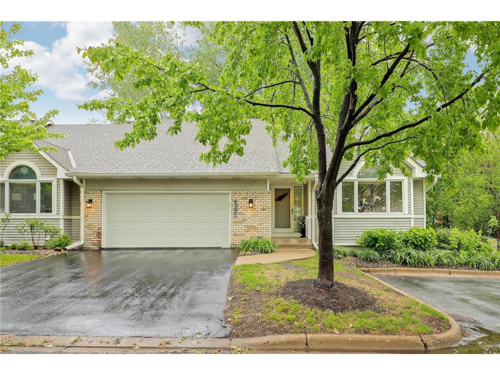 8207 Norman Creek Trail Bloomington MN 55437 6722428 image1