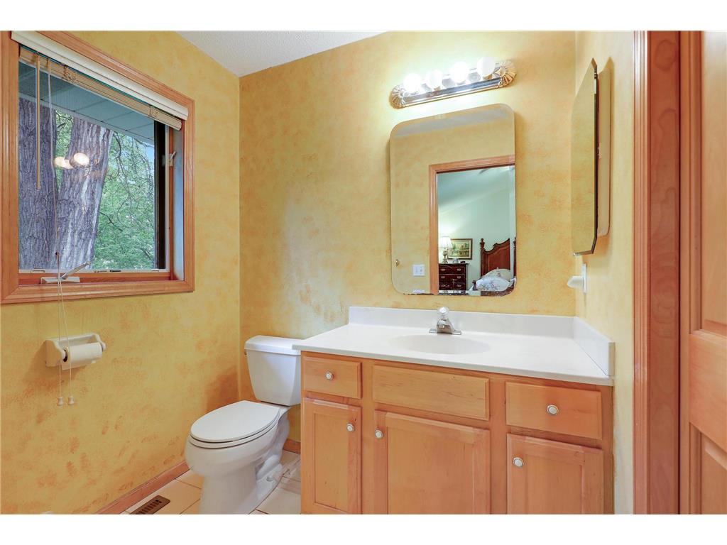 8207 Norman Creek Trail Bloomington MN 55437 6722428 image14