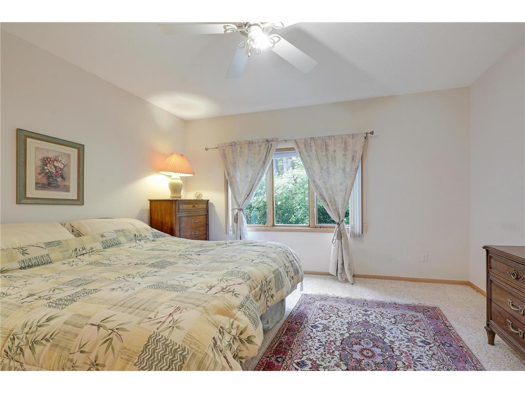 8207 Norman Creek Trail Bloomington MN 55437 6722428 image22