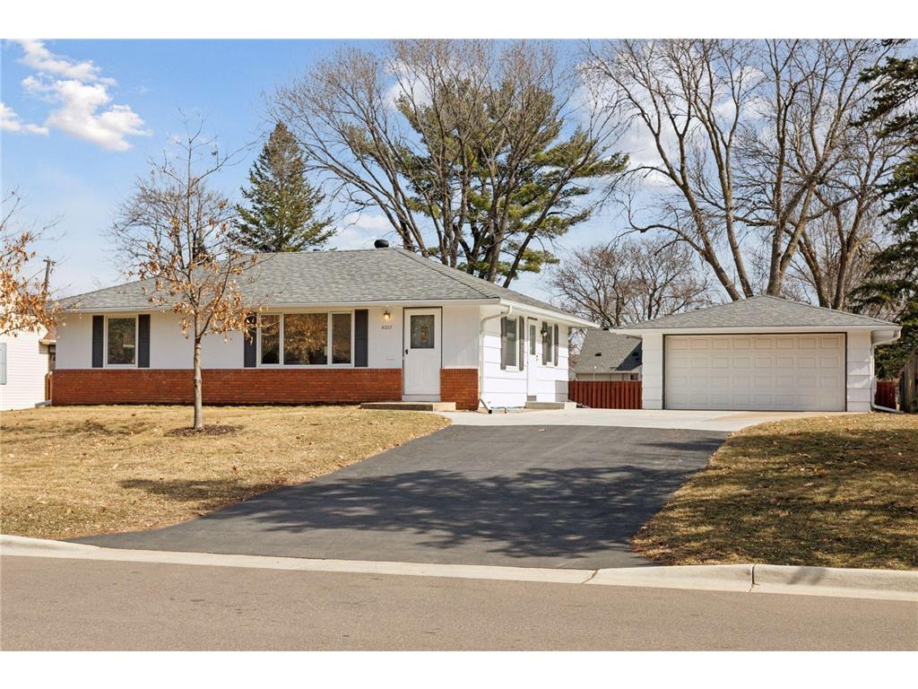 8207 Thomas Avenue S Bloomington MN 55431 6469277 image1
