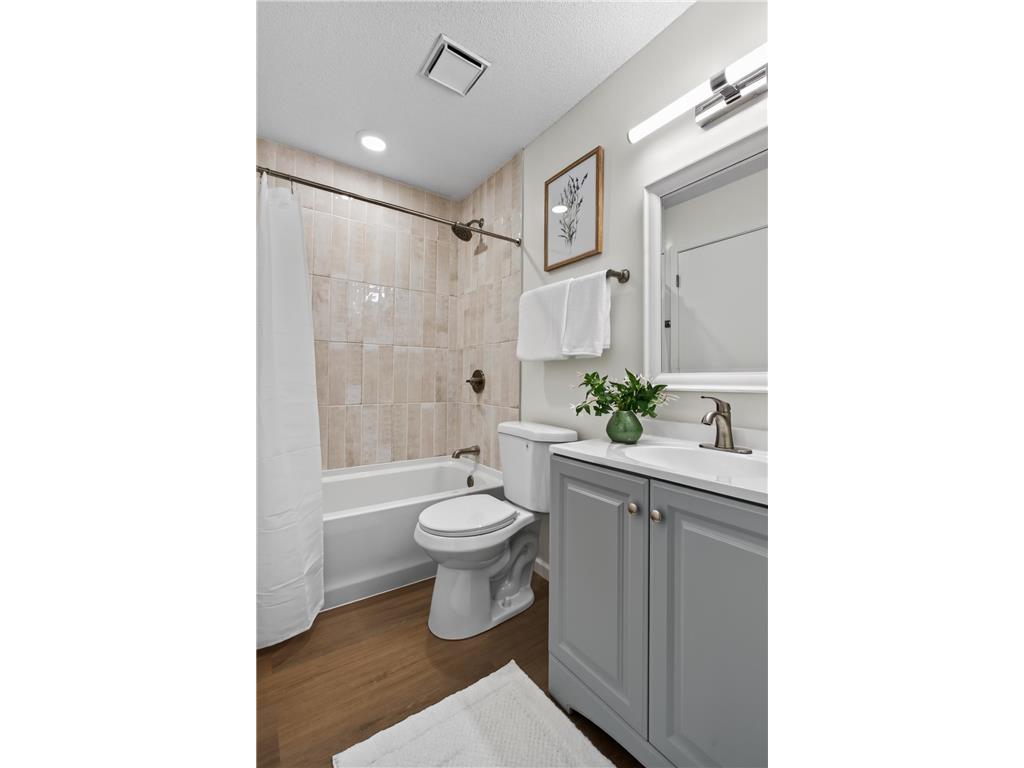 8208 Irving Avenue N Brooklyn Park MN 55444 7103395 image16