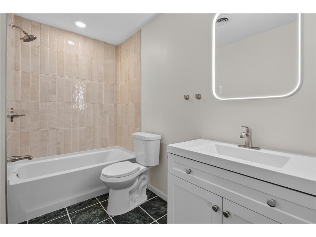 8208 Irving Avenue N Brooklyn Park MN 55444 7103395 image23